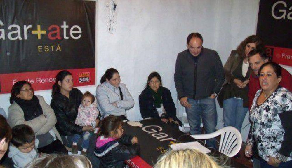 El Frente Renovador inaugur� tres nuevos locales