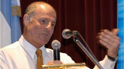 Dicek: �Hay una sola verdad y no puede ser manipulada�