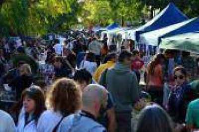 City Bell sigue festejando el Centenario, y este domingo hay varias actividades con cierre de Los Aut�nticos Decadentes