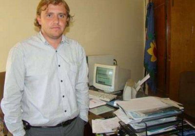 Fernando Maraude apoy� fuertemente a Mariotto y destac� su militancia kirchnerista, como as� tambi�n la de la concejala de Florencia Saintout