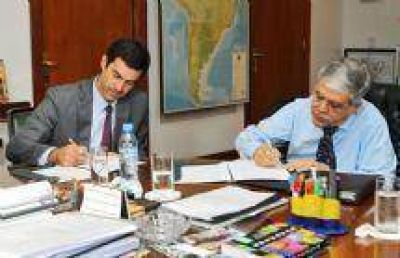 Baja la tarifa de luz y anuncian obras para mejorar la red el�ctrica en Salta