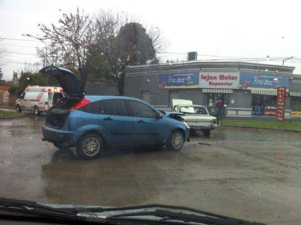 Un herido tras el choque de dos autos