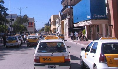 Piden un mayor control de taxis �truchos�
