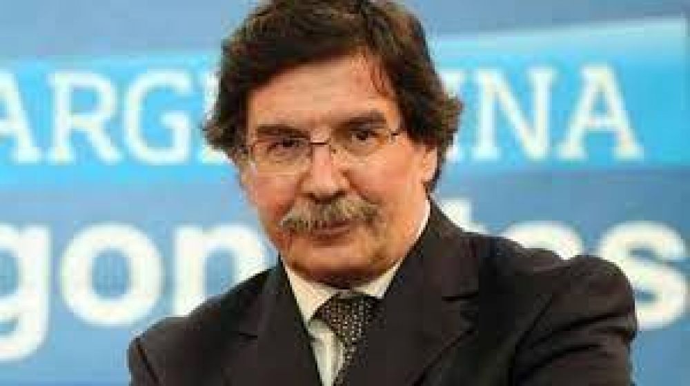 Alperovich y Sileoni inauguran la remodelaci�n de una escuela en El Colmenar 