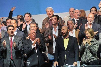 Fellner asumi� al presidencia del PJ nacional