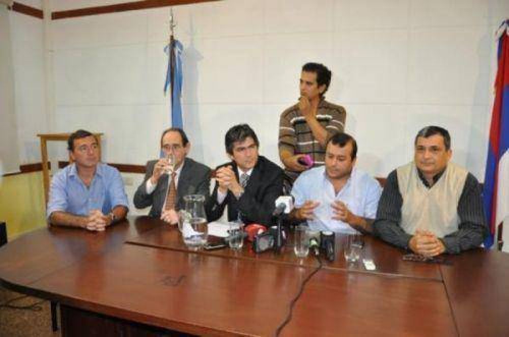 Fortalecen la atenci�n en CAPS y hospitales de baja complejidad con 20 m�dicos full time y especialistas en Zona Capital