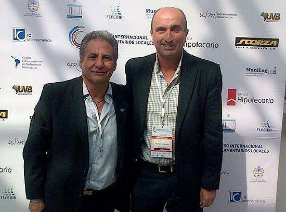  Eduardo Rodr�guez en Congreso Internacional de concejales