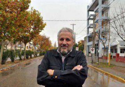 Peressini busca aliados para crear un nuevo partido 