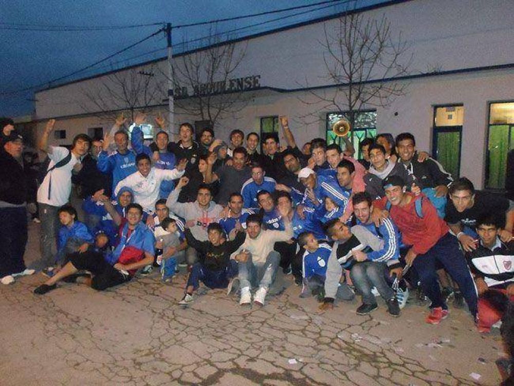 Anguilense gan� el Apertura