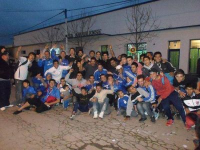Anguilense gan� el Apertura