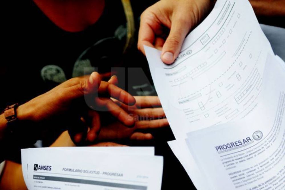 M�s de 45 mil j�venes santafesinos se inscribieron al programa Progresar