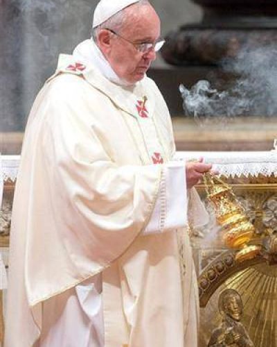 Revelan que el Papa tuvo un fugaz encuentro con el l�der lefebvrista