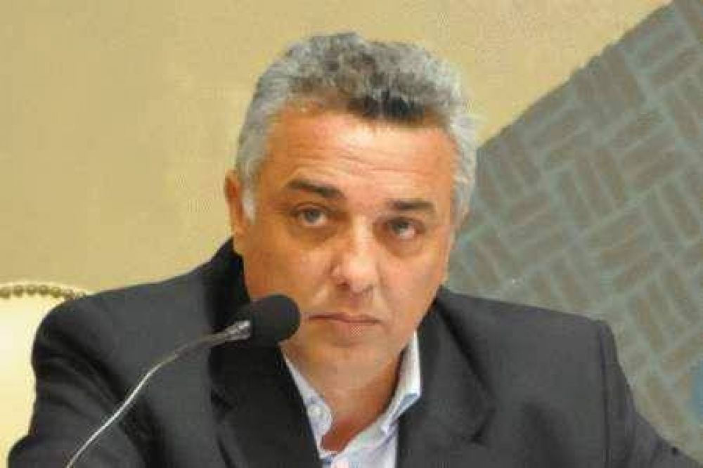 Zamora: �Que Scioli, Nora de Luc�a y AySA expliquen porqu� 500 chicos de Rinc�n no tienen clases�