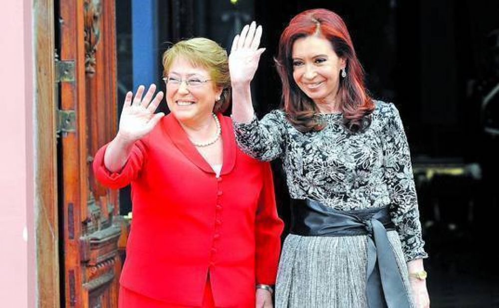 Cristina y Bachelet dieron un paso para reimpulsar las relaciones