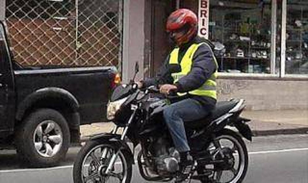 Berisso: La entrega de chalecos a motociclistas ser� gratuita