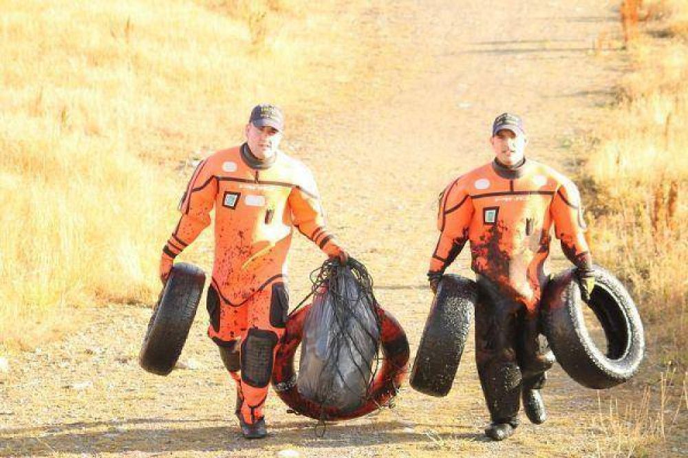 Se realiz� el mayor saneamiento de los �ltimos a�os de la Bah�a Encerrada