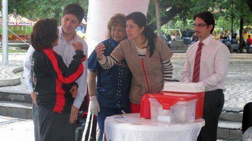 Pami arranc� la campa�a de vacunaci�n antigripal