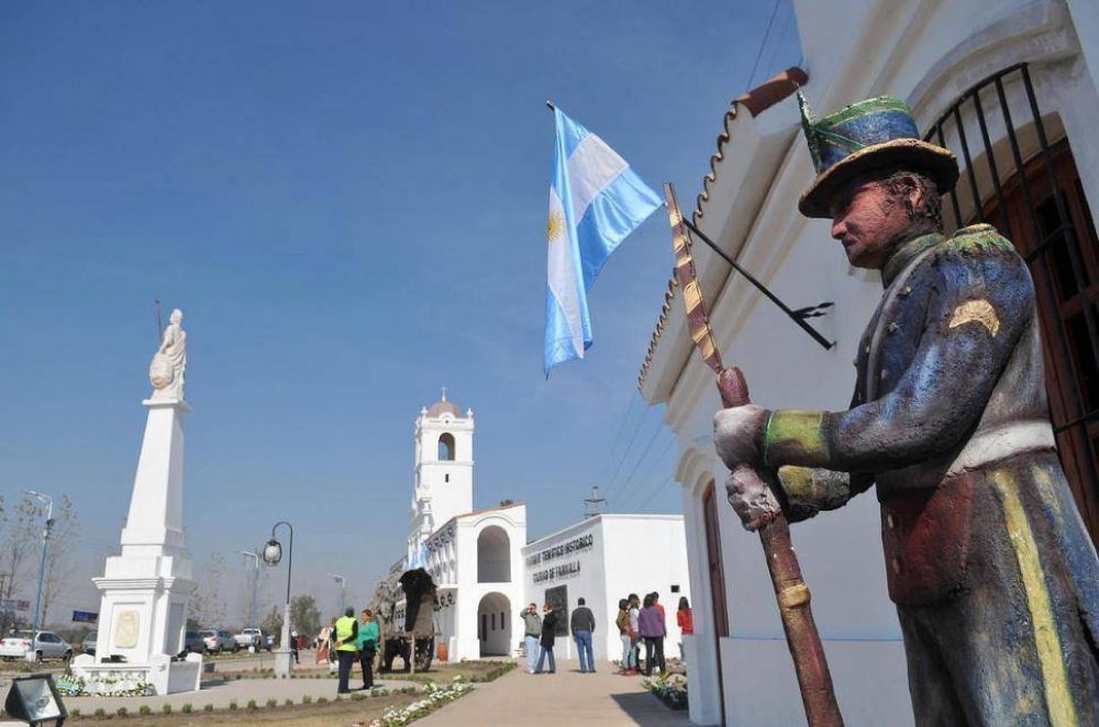 Ediles cercan a Orellana y le restringen el uso de los fondos