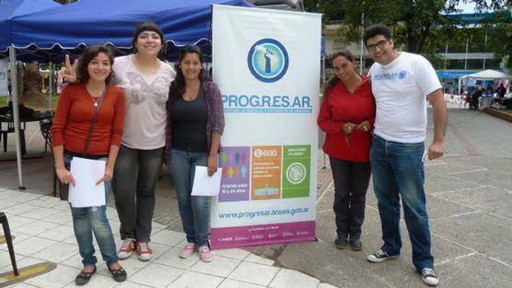 M�s de 40000 j�venes tucumanos anotados en PROGRESAR
