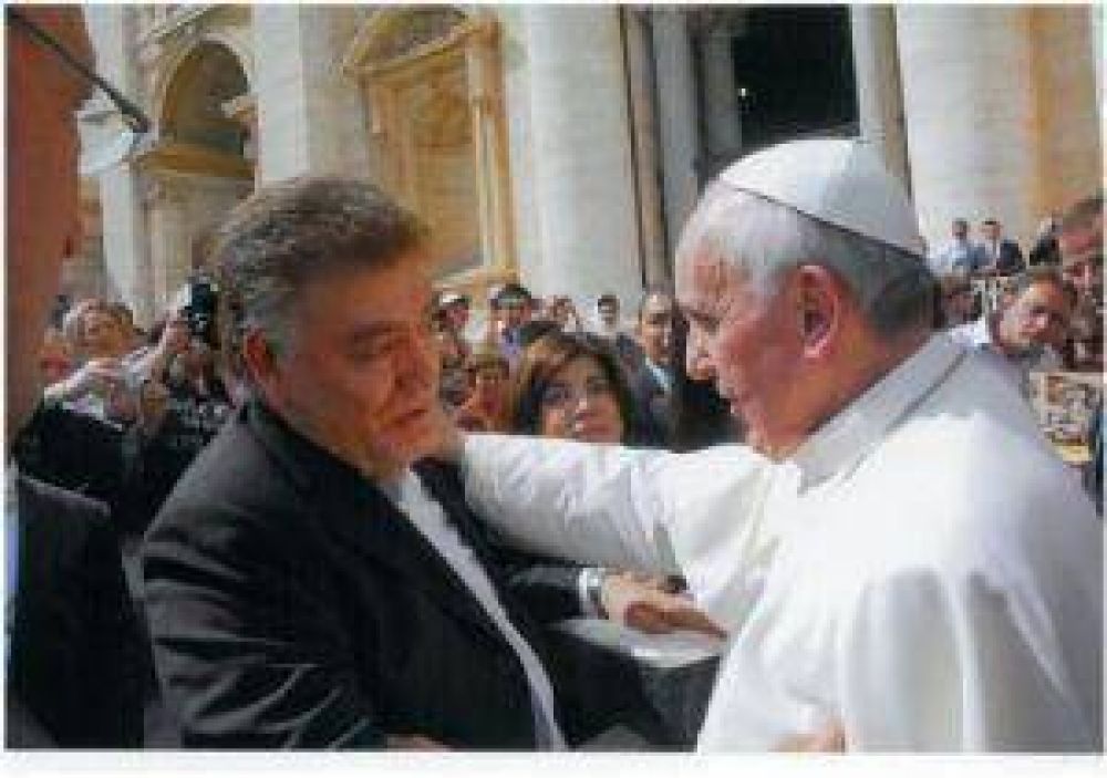 Billetes, monedas y museos: Amaya quiere tirar la casa por la ventana por la visita del Papa Francisco a Tucum�n