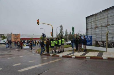 La Intersindical cort� el acceso a Vialidad