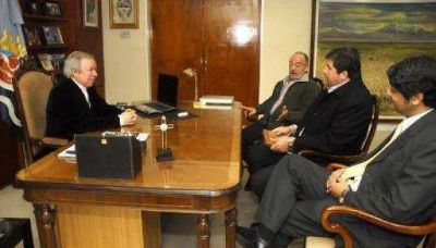 Peralta recibi� a directivos gremiales del Tribunal de Cuentas