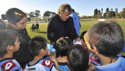 Los hinchas de Belgrano quieren que Zielinski siga como DT
