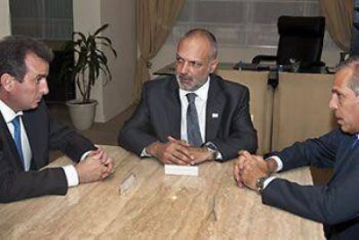 BUZZI, SAPAG Y P�REZ SE COMPROMETIERON A 
