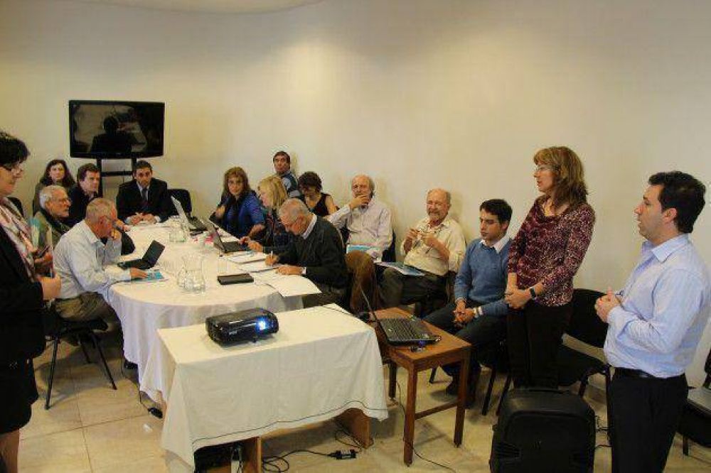 Gast�n Hissa: �Para la erradicaci�n del Chagas � Mazza se trabaja de manera interministerial�