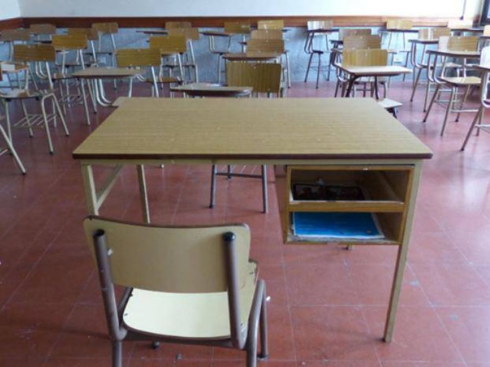 El rector y la Conadu cuestionaron el paro docente de la UNR