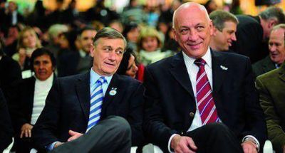 Bonfatti duplic� el gabinete de Binner