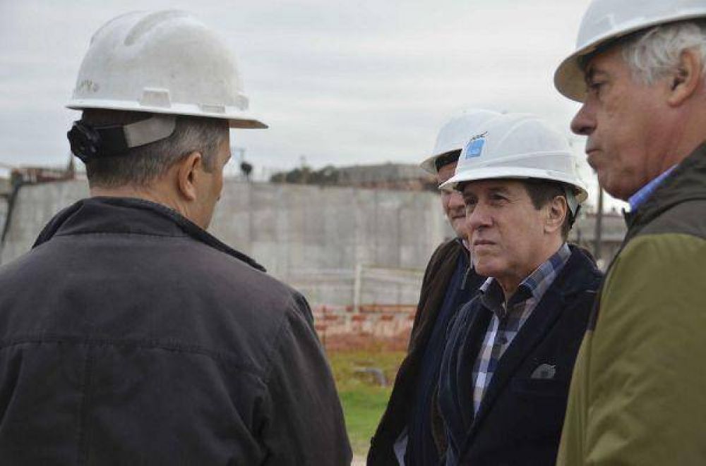 D�az P�rez supervis� el estado de las obras de la nueva planta depuradora de afluentes