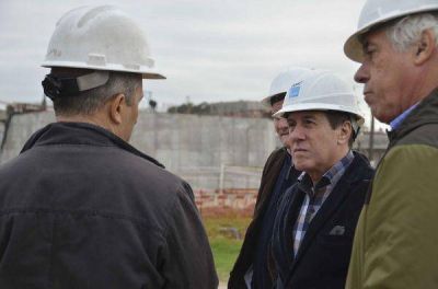 D�az P�rez supervis� el estado de las obras de la nueva planta depuradora de afluentes