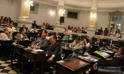 Diputados sesiona hoy con un pedido del PJ de aplazar la definici�n del secretario