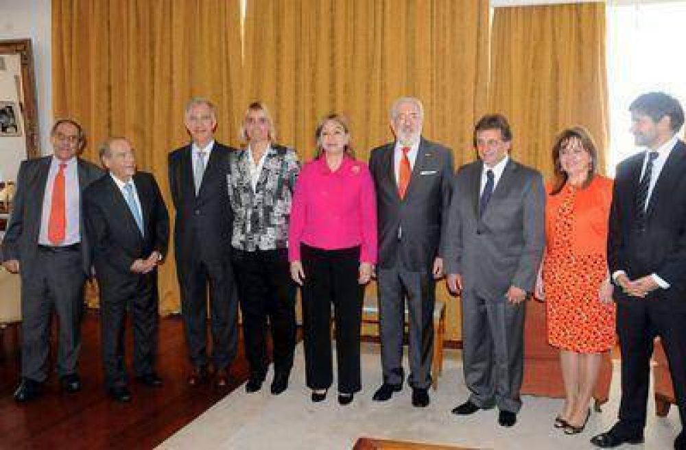 El embajador de Espa�a inici� su primera visita a Mar del Plata
