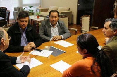 Anunciaron la construcci�n de m�s de 600 viviendas en el Chaco