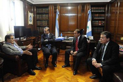 Pichetto, Pereyra, Rivero y Dantas avanzaron en iniciativas para el desarrollo de la cuenca hidrocarbur�fera de R�o Negro y Neuqu�n