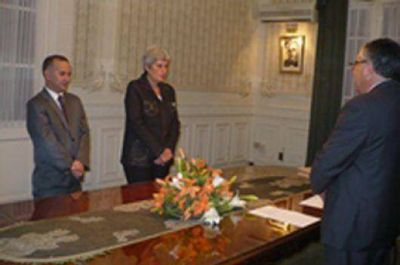 Asumieron senadores del Jury