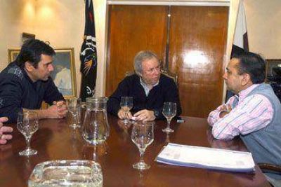 Peralta analiz� la tarea de Vialidad Provincial