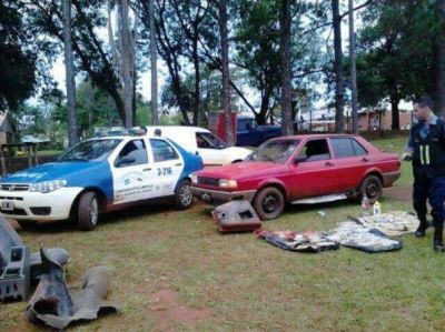 Hallaron casi 35 kilos de marihuana en un auto abandonado