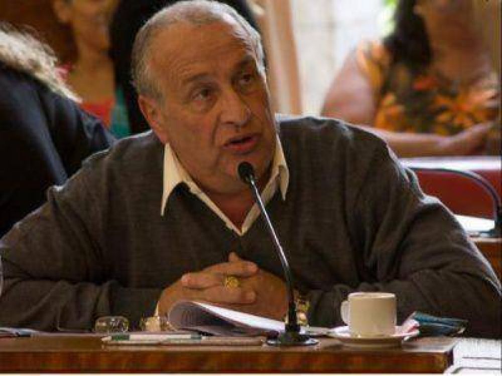 EL CONCEJAL ABUD QUIERE SABER QU� PAS� CON LAS PLAZAS INCLUSIVAS