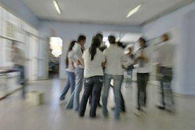 Docente fue atacada a mordiscones por una furiosa alumna