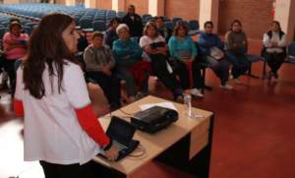 Dan terapia interdisciplinar gratuita para bajar de peso