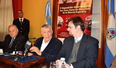 Gioja presidi� el lanzamiento de la Exposici�n Minera