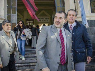 Trabajadores del Milagro piden al ministro �un nuevo hospital�