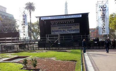 Moyano y Barrionuevo marchan a la Plaza y ya hay demoras en el Centro