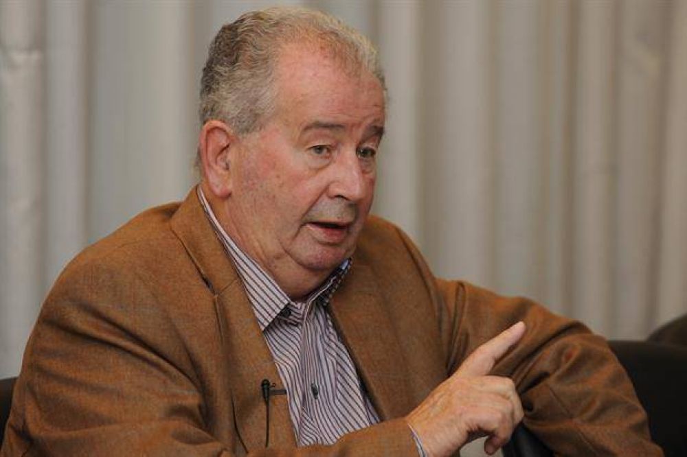 Julio Grondona, sobre la ausencia de Carlos Tevez: 