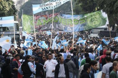 Hugo Moyano: 