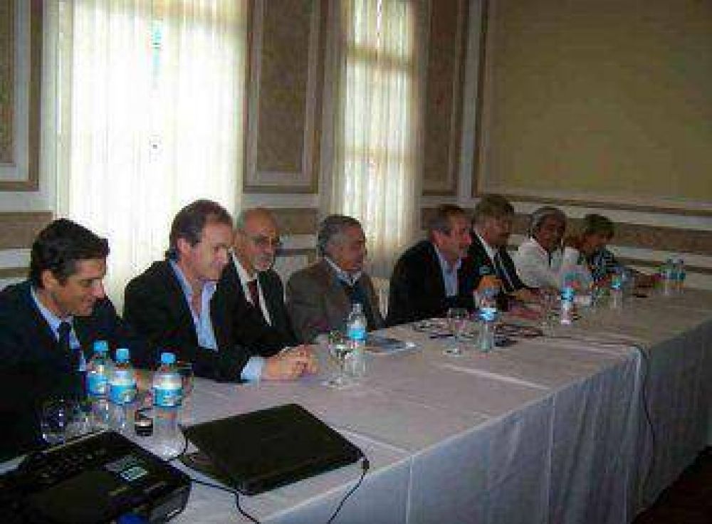 En la ciudad se reuni� ayer el Comit� Binacional de Hidrov�a