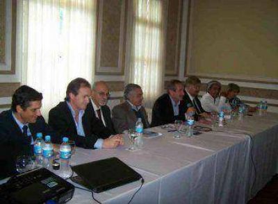 En la ciudad se reuni� ayer el Comit� Binacional de Hidrov�a